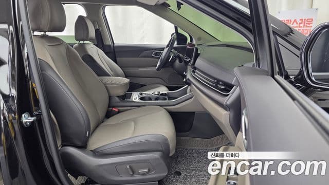 Kia Carnival 2024 — ფოტო 11/20