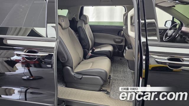 Kia Carnival 2024 — ფოტო 12/20