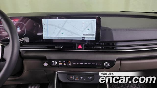 Kia Carnival 2024 — ფოტო 14/20