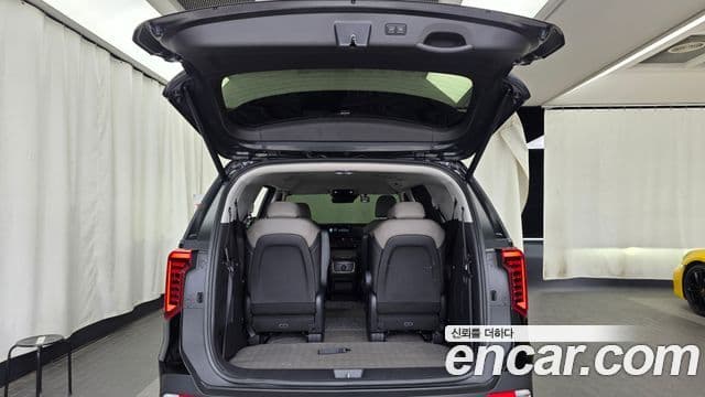 Kia Carnival 2024 — ფოტო 20/20