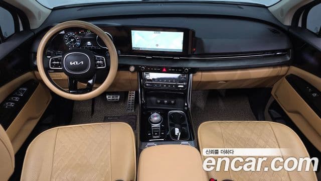 Kia Carnival 2022 — ფოტო 7/20