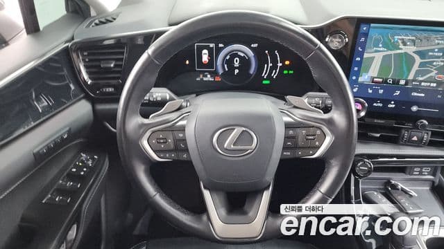 Lexus NX350h 2022 — ფოტო 14/20