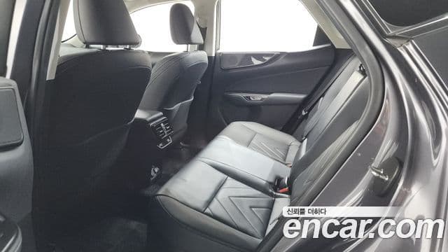 Lexus NX350h 2022 — Photo 18/33