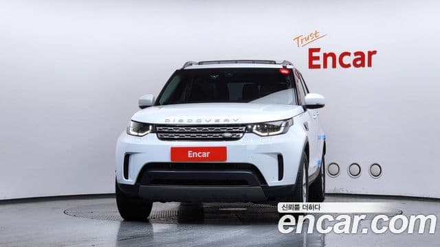 Land Rover Discovery 5 2019 — ფოტო 3/20