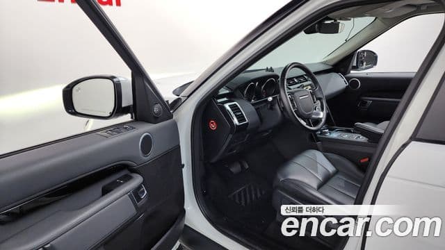 Land Rover Discovery 5 2019 — ფოტო 10/20