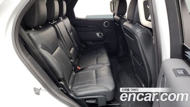 Land Rover Discovery 5 2019 — ფოტო 11/20
