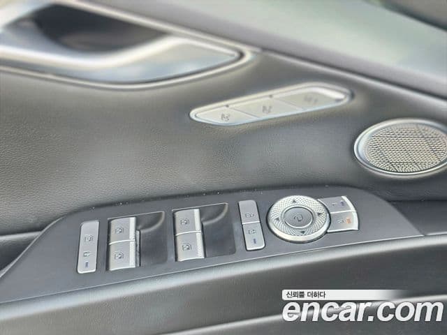 Genesis Electrified G80 2022 — Şəkil 8/20