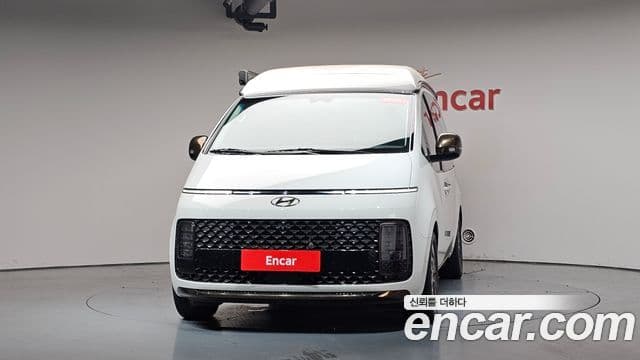 Hyundai Staria 2023 — Şəkil 3/20
