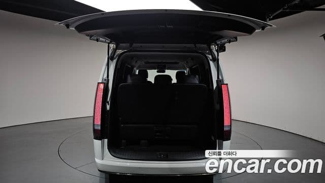 Hyundai Staria 2023 — Şəkil 20/20
