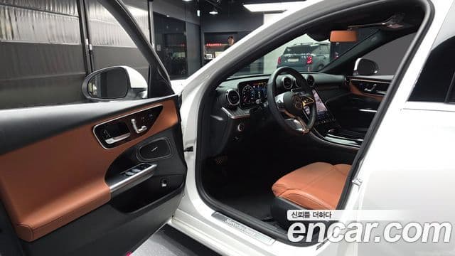 Mercedes-Benz C-Class 2024 — ფოტო 10/20
