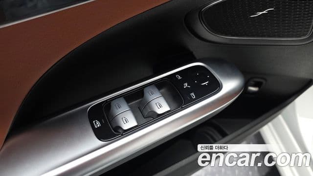 Mercedes-Benz C-Class 2024 — фото 20 из 20