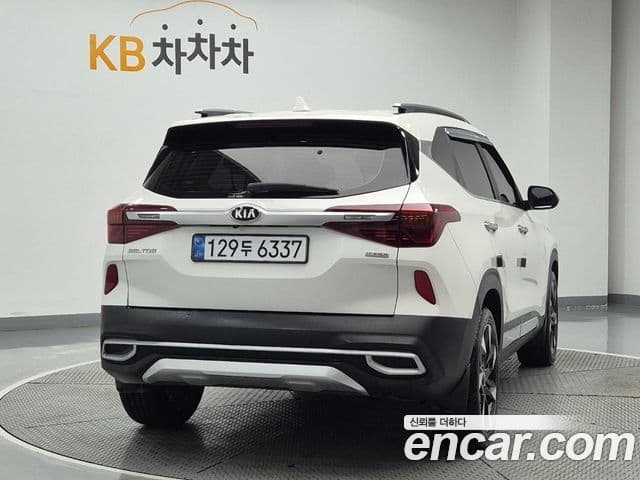 Kia Seltos 2020 — ფოტო 2/20