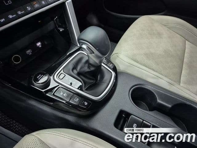 Kia Seltos 2020 — ფოტო 7/20