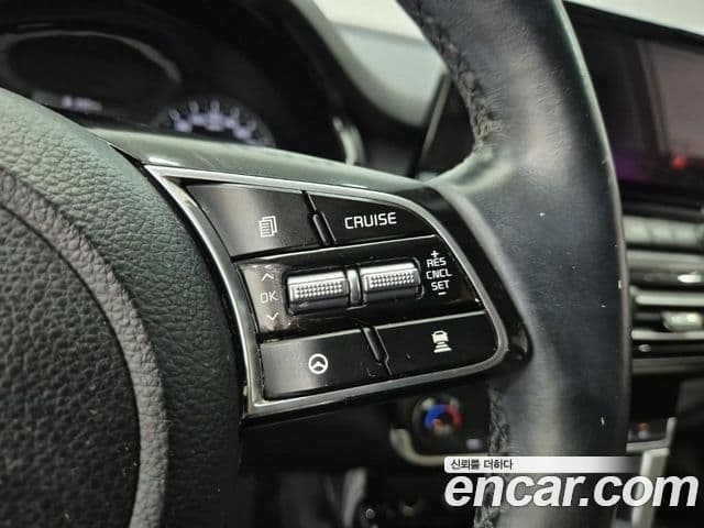 Kia Seltos 2020 — ფოტო 15/20