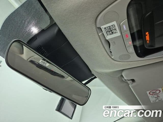 Kia Seltos 2020 — ფოტო 16/20