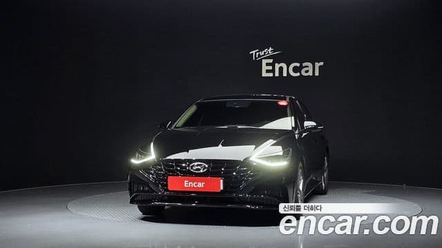 Hyundai Sonata 2022 — ფოტო 3/20