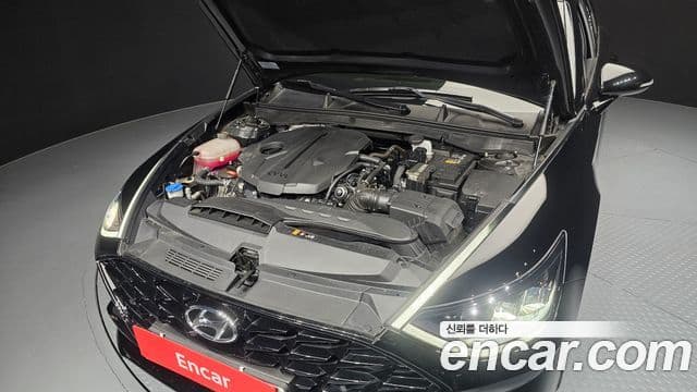 Hyundai Sonata 2022 — ფოტო 6/20