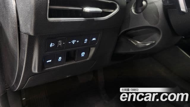 Hyundai Sonata 2022 — ფოტო 17/20