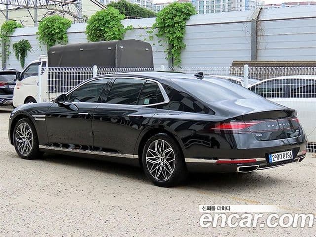 Genesis G90 2022 — ფოტო 2/20
