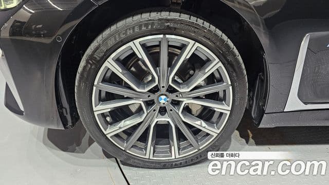 BMW 7 Series 2019 — фото 5 из 20