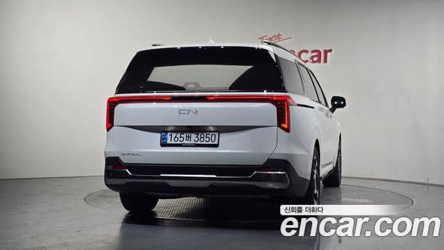 Kia Carnival 2024 — Photo 3/33