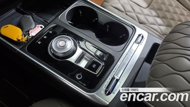 Kia Carnival 2024 — Photo 30/33