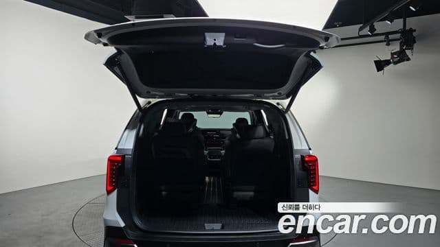 Kia Carnival 2024 — Photo 4/33