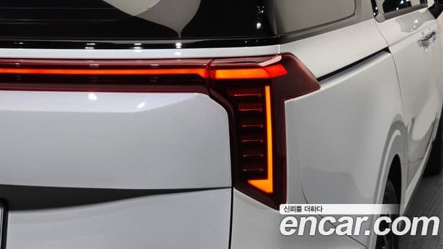 Kia Carnival 2024 — Photo 13/33