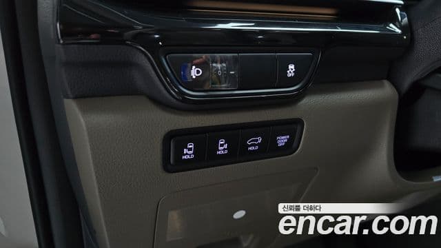 Kia Carnival 2024 — Photo 2/33