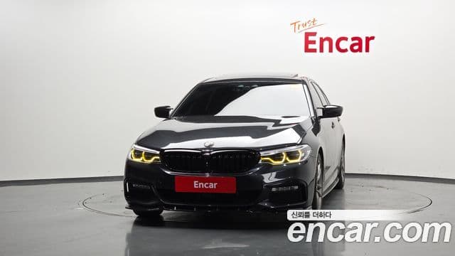 BMW 5 Series 2018 — ფოტო 3/20