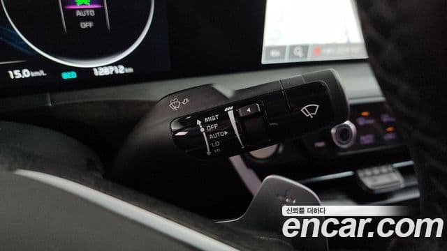 Kia K8 2022 — ფოტო 32/34