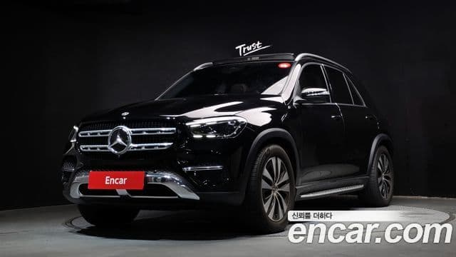 Mercedes-Benz GLE-Class 2025 — Photo 26/30