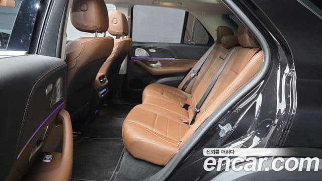 Mercedes-Benz GLE-Class 2025 — Photo 17/30