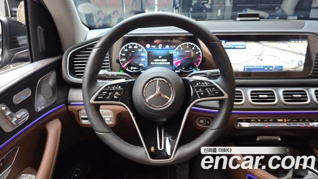 Mercedes-Benz GLE-Class 2025 — Photo 18/30