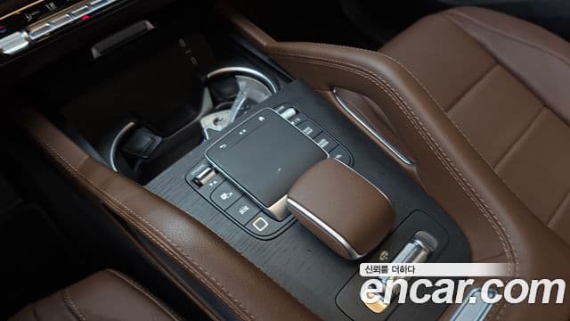 Mercedes-Benz GLE-Class 2025 — Photo 7/30