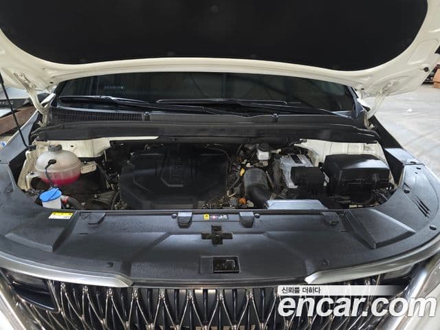 Kia Carnival 2022 — фото 6 из 12