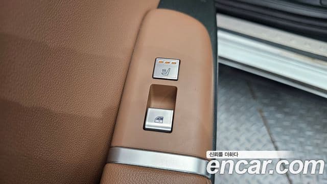 Hyundai Grandeur 2023 — Şəkil 18/20