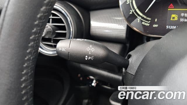Mini Cooper 2021 — фото 16 из 20
