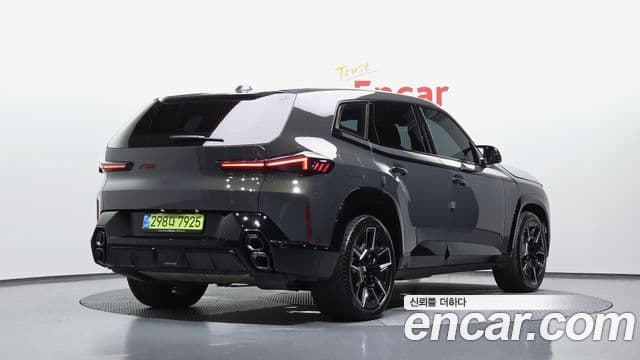 BMW XM 2025 — фото 2 из 20