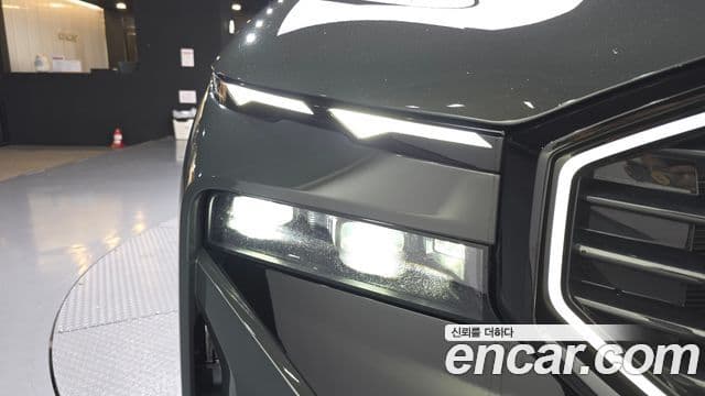 BMW XM 2025 — Photo 2/34