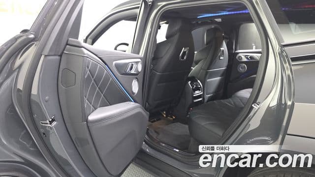 BMW XM 2025 — Photo 24/34