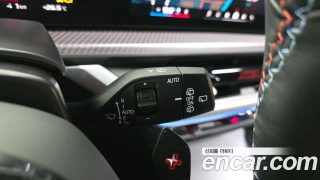 BMW XM 2025 — Photo 23/34