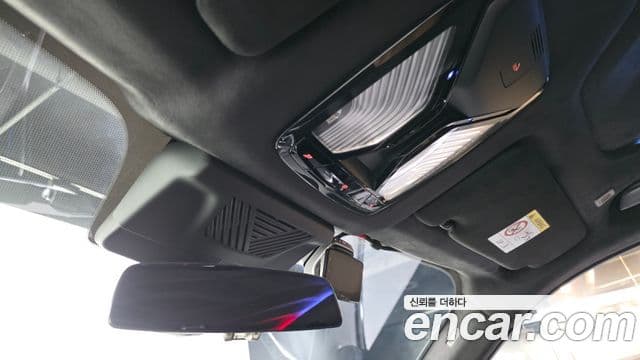 BMW XM 2025 — Photo 18/34