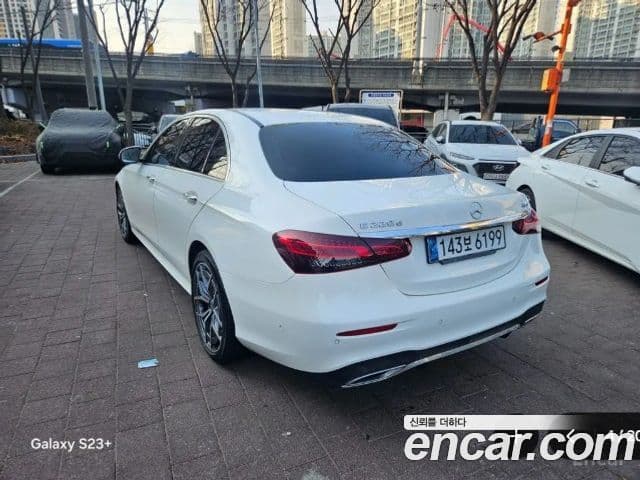 Mercedes-Benz E-Class 2020 — ფოტო 3/20