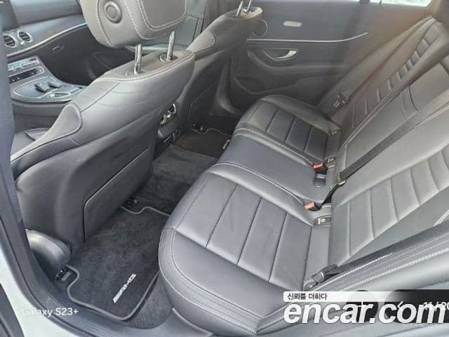 Mercedes-Benz E-Class 2020 — ფოტო 11/20