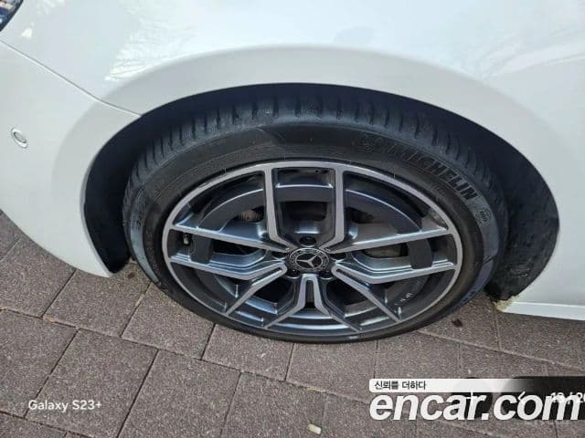 Mercedes-Benz E-Class 2020 — ფოტო 13/20