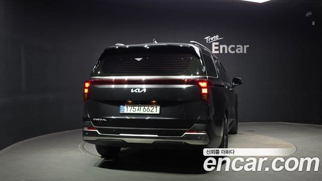 Kia Carnival 2024 — Şəkil 4/20