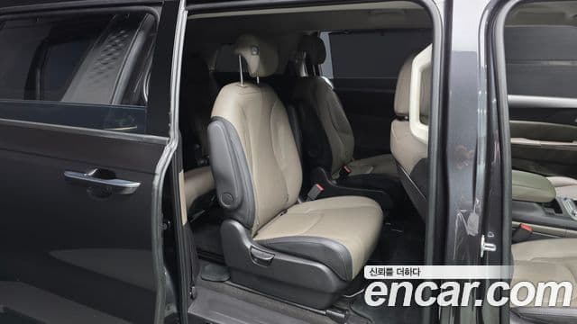 Kia Carnival 2024 — Şəkil 12/20