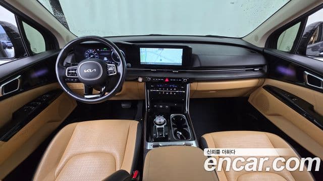 Kia Carnival 2022 — фото 7 из 20