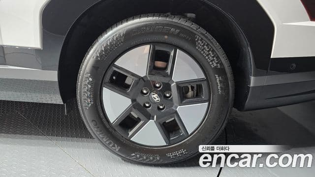 Hyundai Santa Fe 2024 — Şəkil 31/36